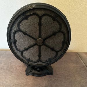 Restoration Hardware 1920’s Bluetooth Speaker Flatiron Model-E